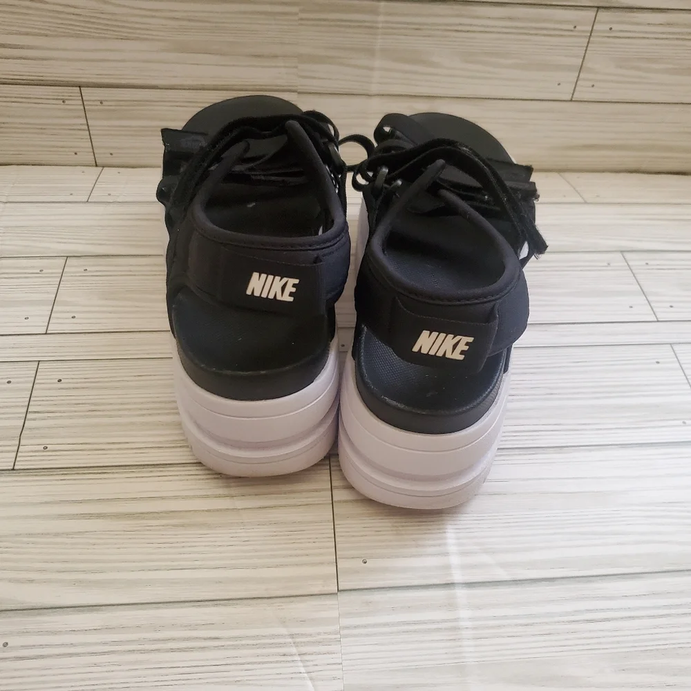 Nike Icon Classic Platform Black White Strappy Sandal Womens 8 Casual Summer Fes